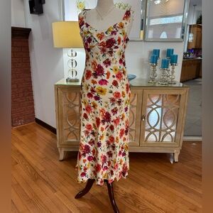 ASTR Floral Print Midi Dress in Cream Multi Floral